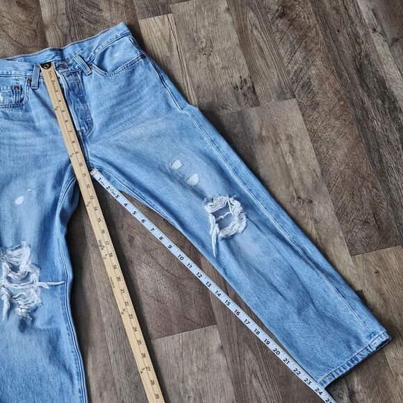 Levi's Premium 501 Jeans Womens Size 25Wx26L Light Wash Distressed Straight Leg - Picture 8 of 8